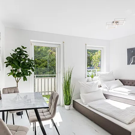 Design Leipzig Airport Dhl Amazon Voll Ausgestattet Free Parking Апартаменты