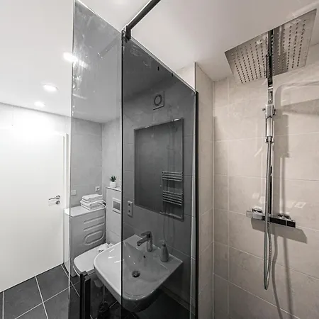 Design Leipzig Airport Dhl Amazon Voll Ausgestattet Free Parking Апартаменты