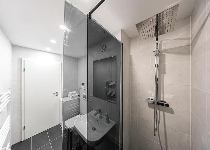 Design Leipzig Airport Dhl Amazon Voll Ausgestattet Free Parking Apartment